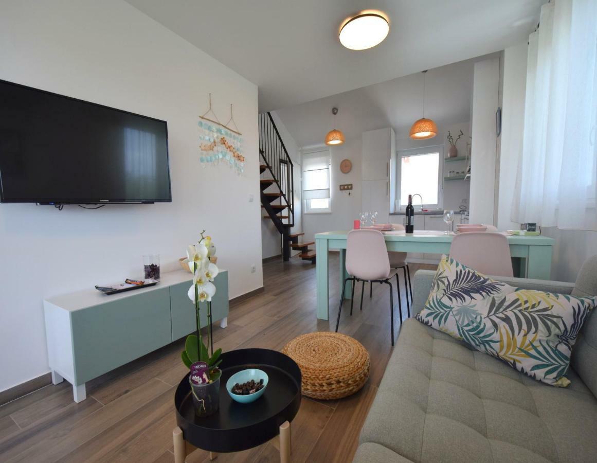 Apartments Medna Čižići 外观 照片