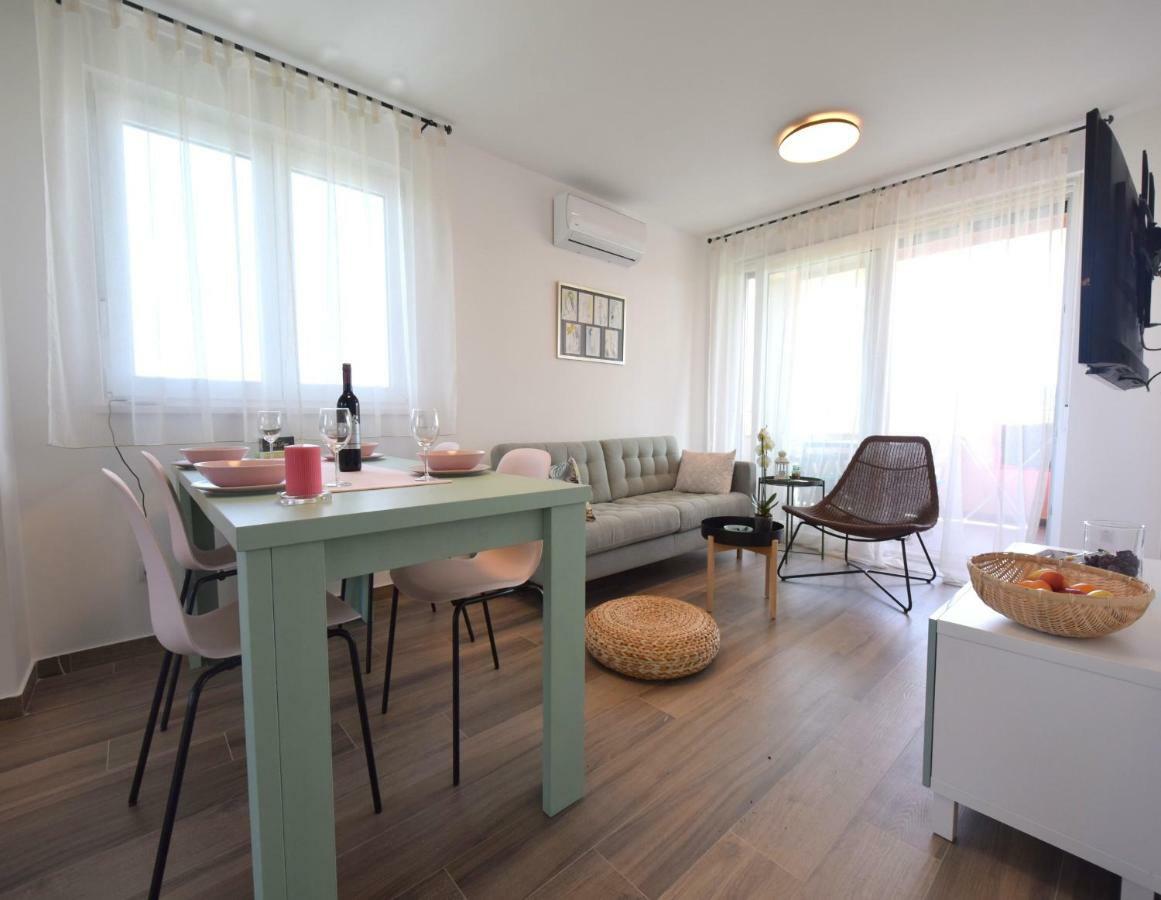 Apartments Medna Čižići 外观 照片