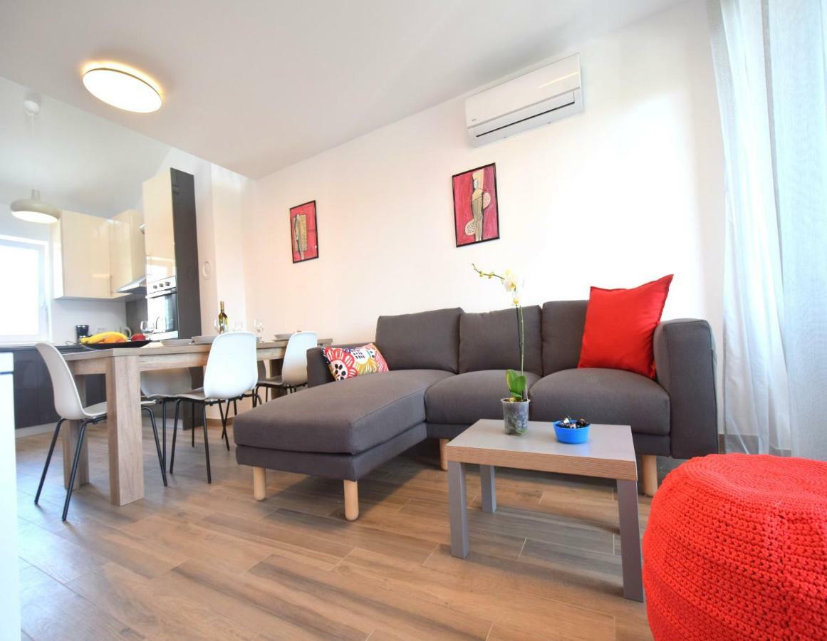 Apartments Medna Čižići 外观 照片