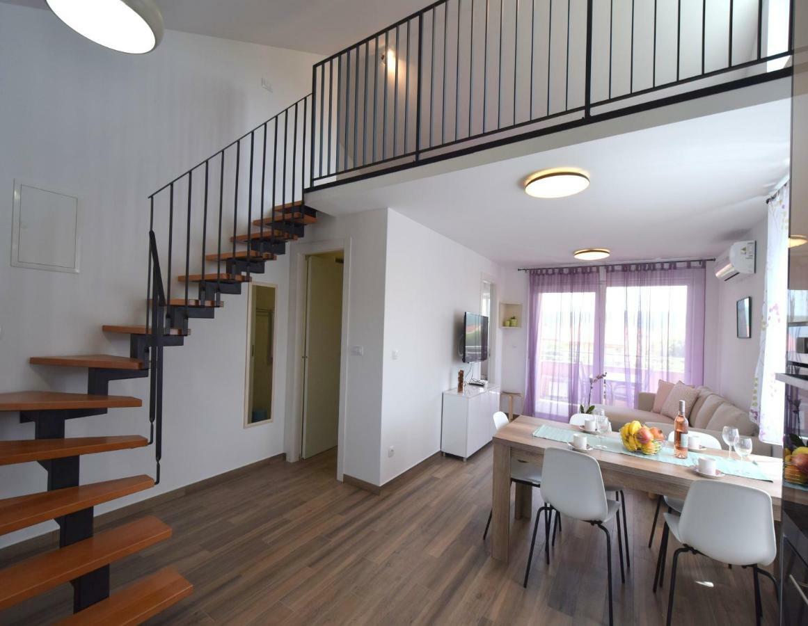 Apartments Medna Čižići 外观 照片