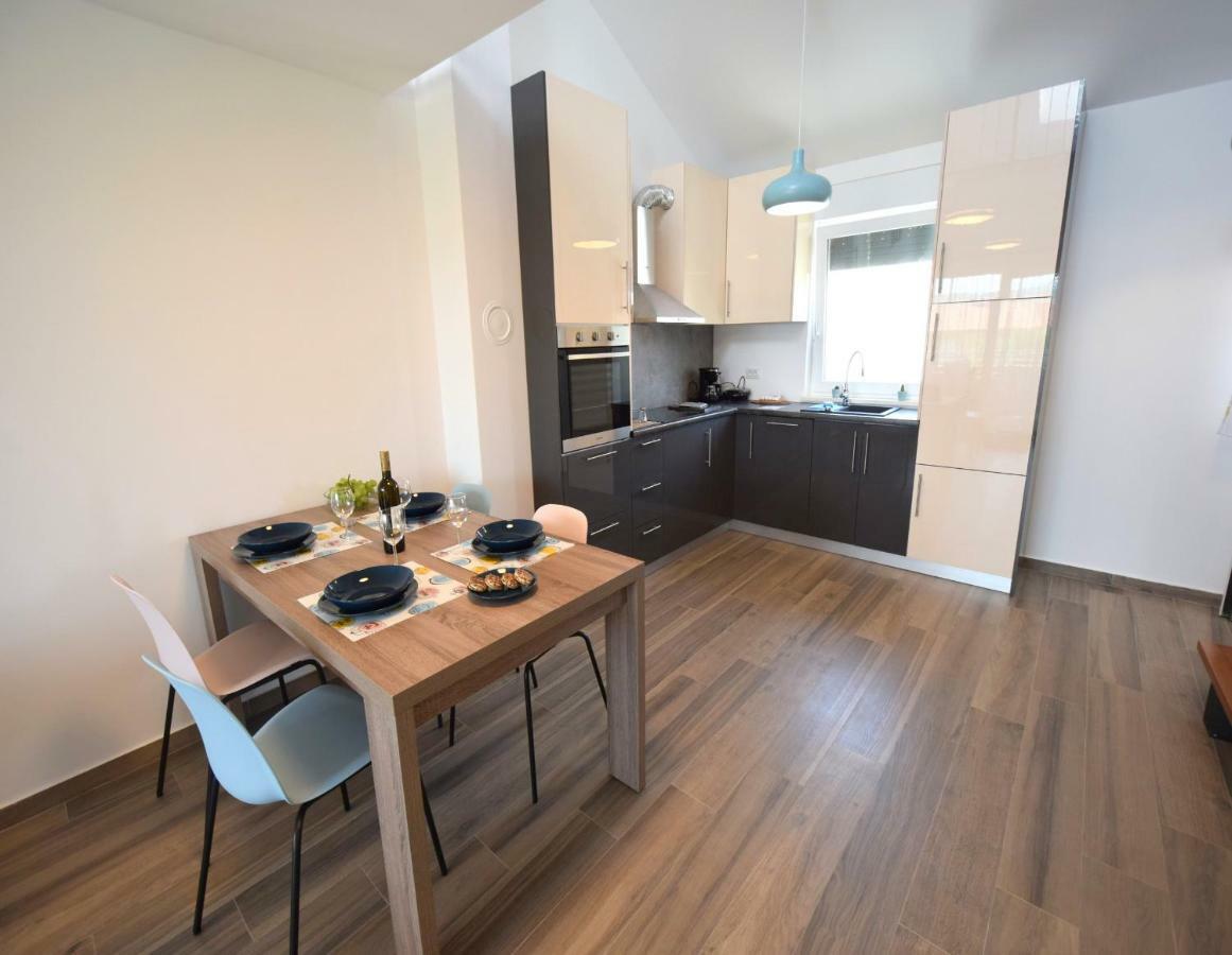 Apartments Medna Čižići 外观 照片