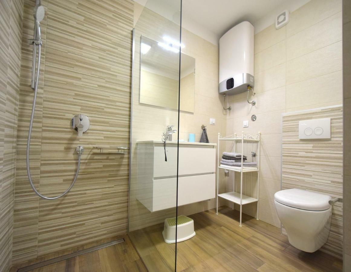 Apartments Medna Čižići 外观 照片